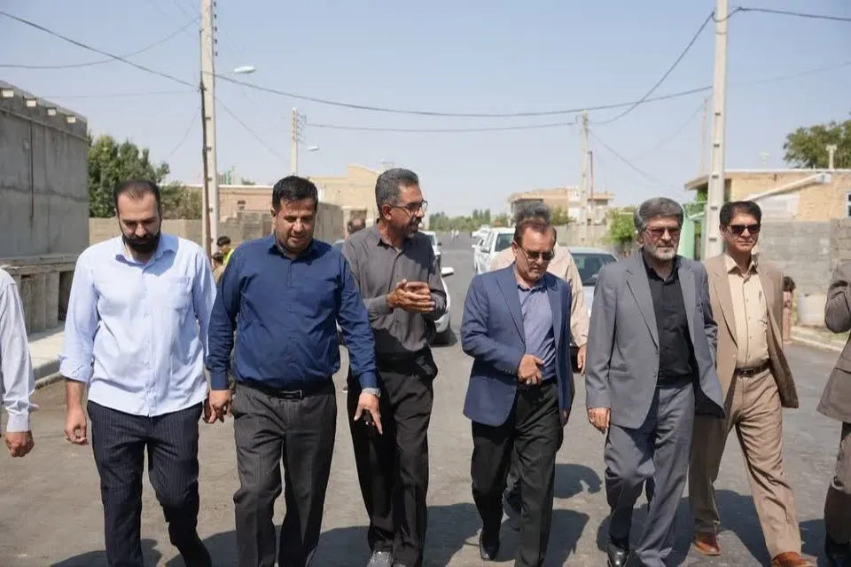 بازدید احمدی از اجرای طرح هادی و عملیات آسفالتریزی روستاهای بخش مرکزی میاندوآب