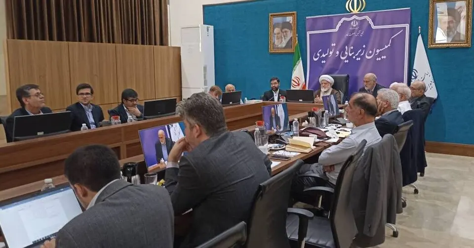 تأکید مجمع تشخیص مصلحت نظام بر بازنگری در تعرفه‌های برق و برخورد با مصارف غیرمجاز