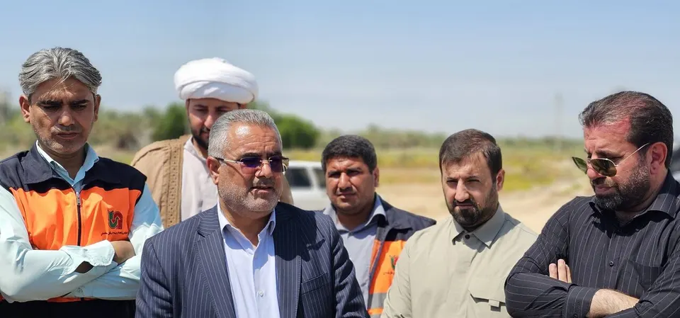 از جاده‌های ارتباطی تا معابر روستایی؛ بازدید میدانی خنفری از روند اجرای پروژه‌های زیرساختی شهرستان شادگان