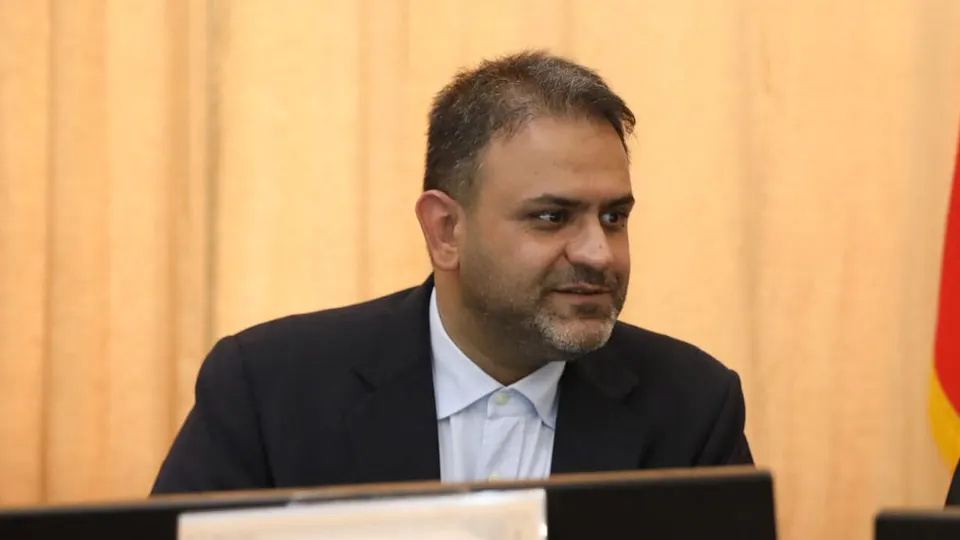حضور تولیدکنندگان و واردکنندگان دارو در کمیته قیمت‌گذاری دارو، «تعارض منافع» است/ برای تعیین تکلیف مبنای قانونی فعالیت کمیته، استفساریه‌ای تدوین می‌شود
